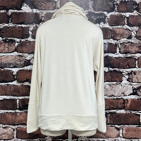 Capote Maisy Pullover Sweater Bamboo Buttons Cowl Neck Cream Size Medium M - Picture 10 of 15